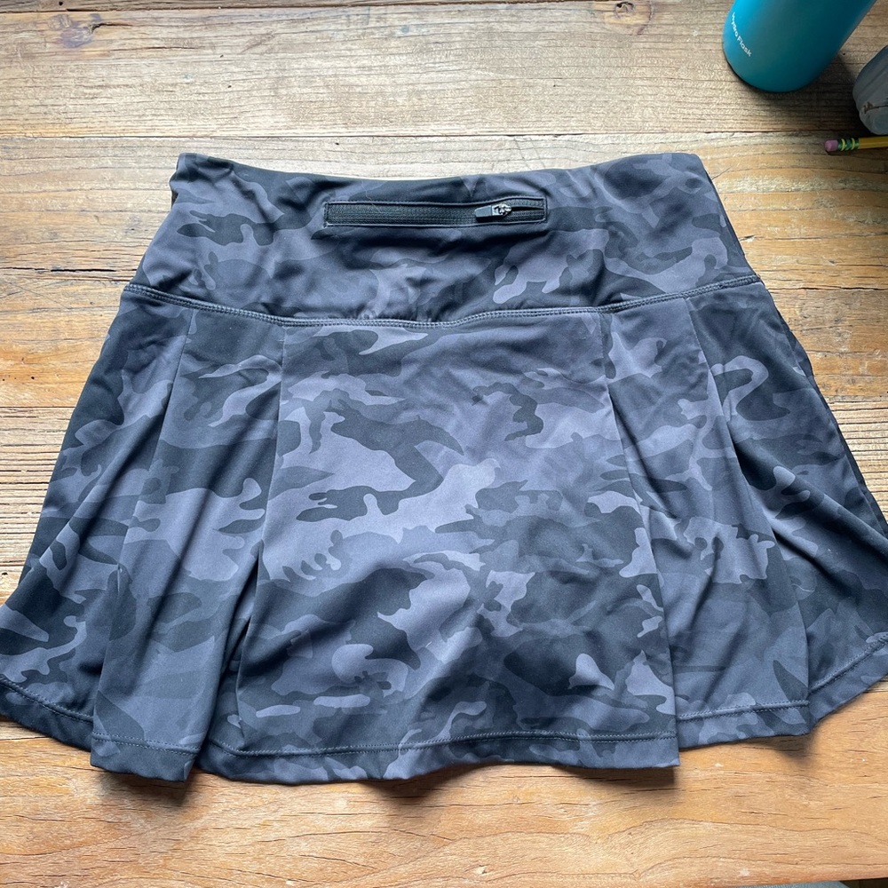 Black tennis skirt